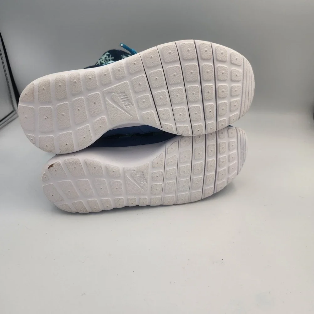 Nike Roshe One Hi Print Big Kids' SneakerBoots Size 4Y Snow Flake‎ Blue
